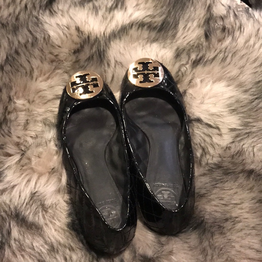 Black Quilted Tory Burch Flats😍